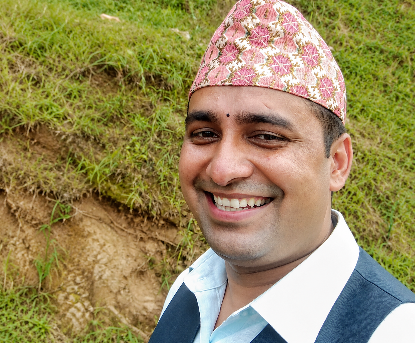 बग्दै गरेको 'तरल सुन' र काकाकुल भविष्य : प्रविधि, कूटनीति र प्रकृतिको कसीमा पानीको सङ्कट